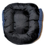 detalhe do fundo antiderrapante com bolinhas da Cama Ninho Bugz